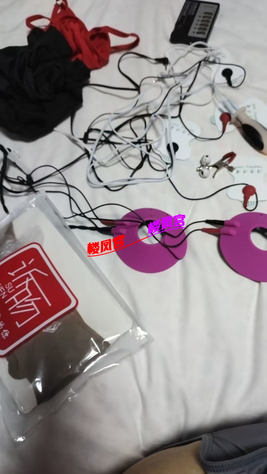 125315accw9qos8jq809o0.jpg